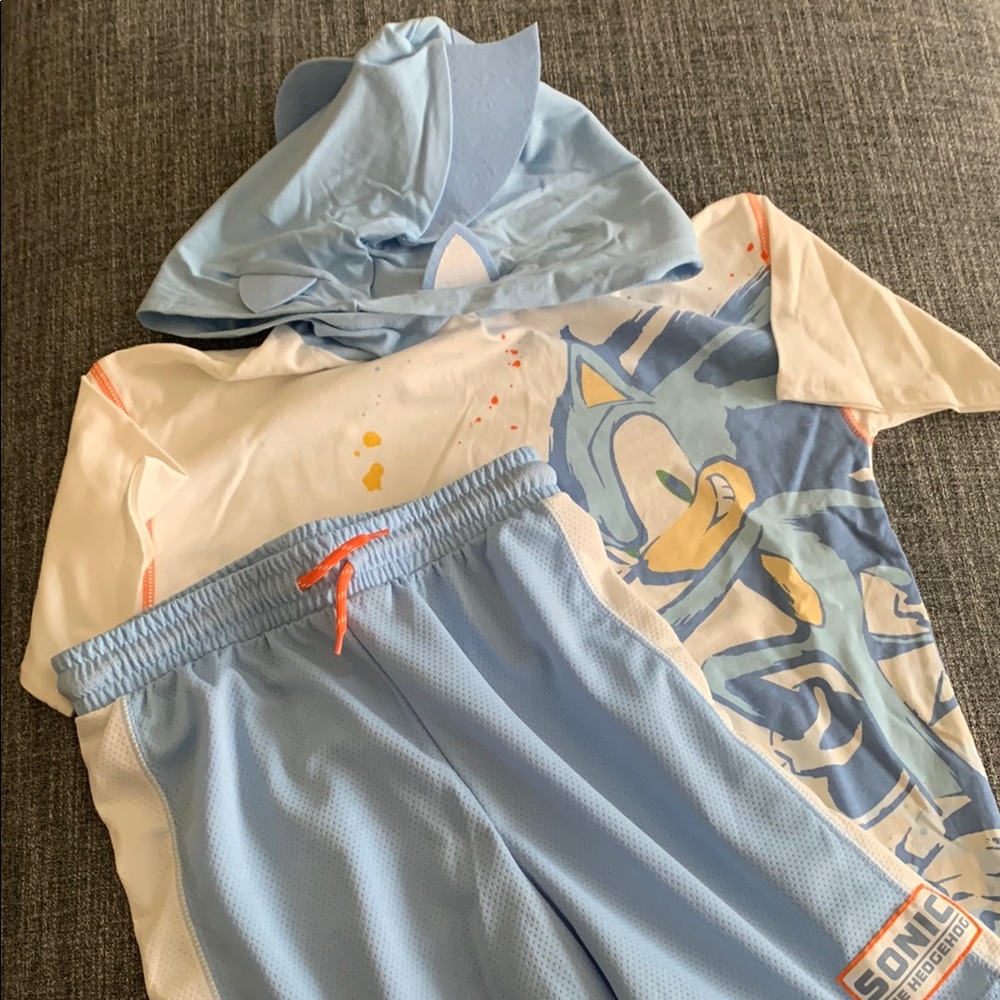 Sonic the Hedgehog Blue and White Outfit Set
